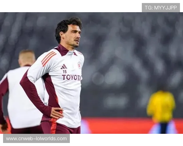 德甲名宿怀念赛举行,传奇球员重返绿茵场 德甲名宿怀念赛举行,传奇球员重返绿茵场