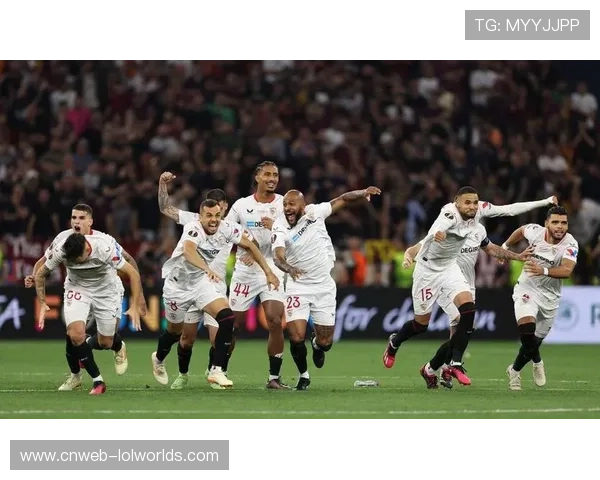 塞维利亚客场挑战西班牙人，中场核心停赛成隐患